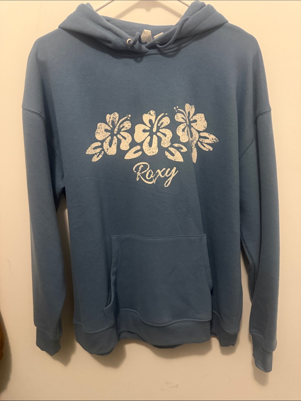 Roxy Dusty Blue Floral V-Neck Pullover Hoodie Never wore